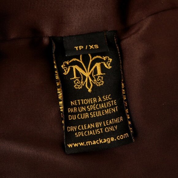 Elegant Brown Women's Coat - Picture 14 of 16